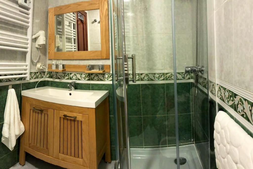 Apartamento Junto A Catedral Appartement Granada Buitenkant foto